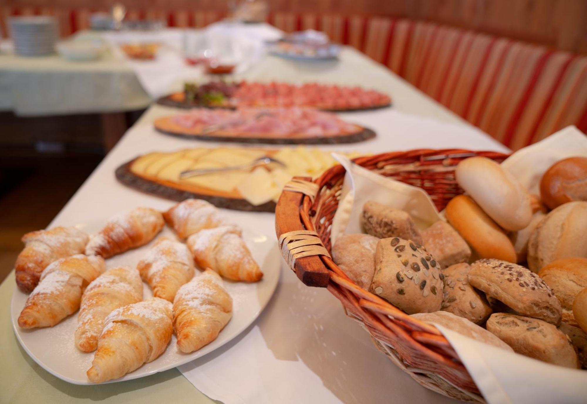 Gasthaus Bad Siess Longostagno Zewnętrze zdjęcie